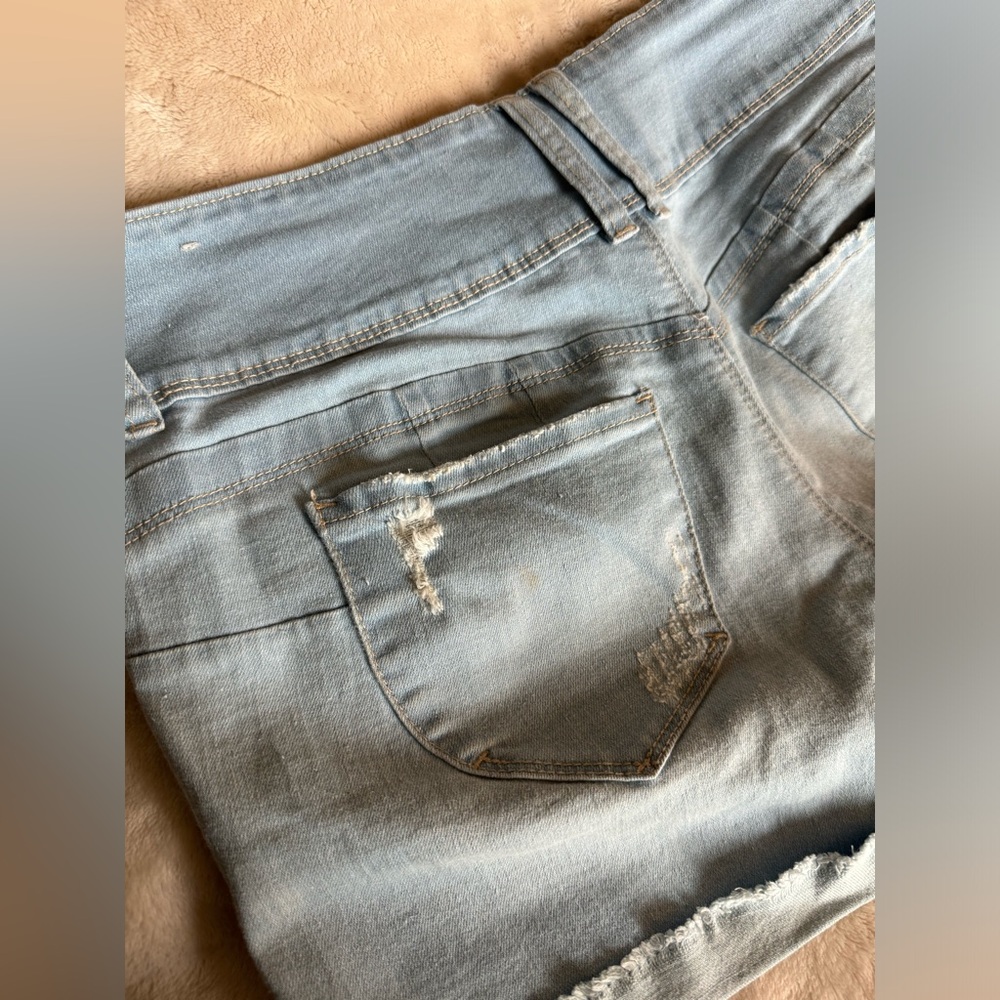 4 pairs, Super stretchy Summer shorts bundle! Most NWT